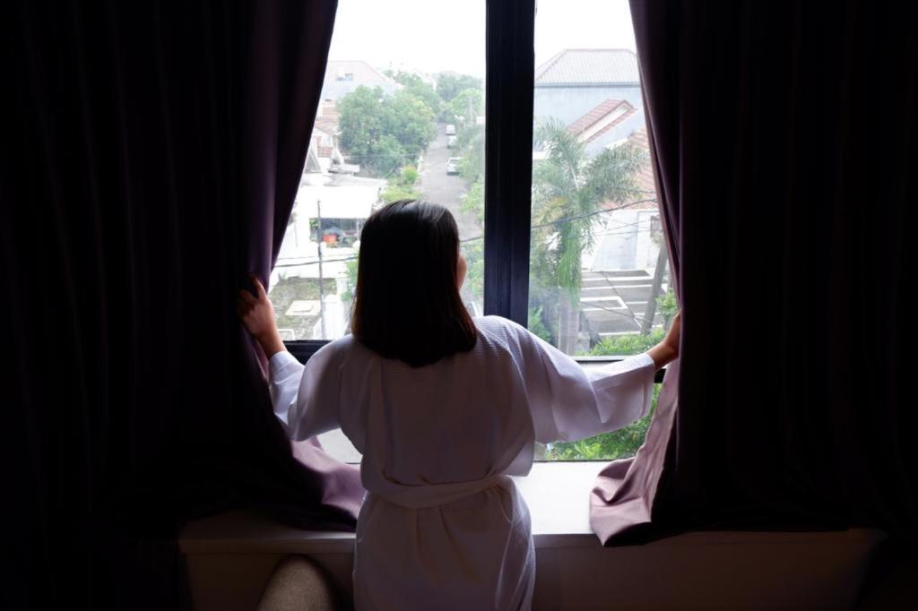 News Hotel Waru Sidoarjo Ngoại thất bức ảnh