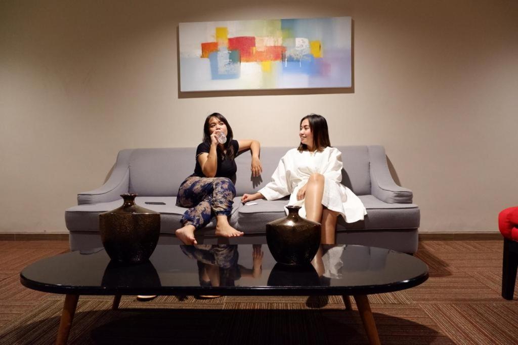 News Hotel Waru Sidoarjo Ngoại thất bức ảnh