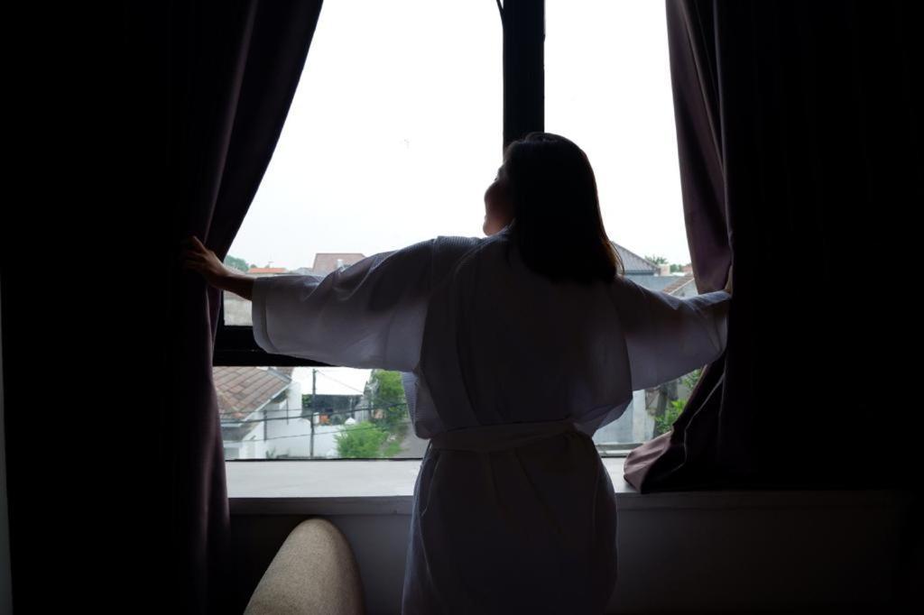 News Hotel Waru Sidoarjo Ngoại thất bức ảnh