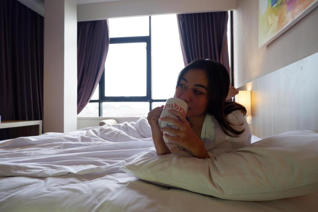 News Hotel Waru Sidoarjo Ngoại thất bức ảnh