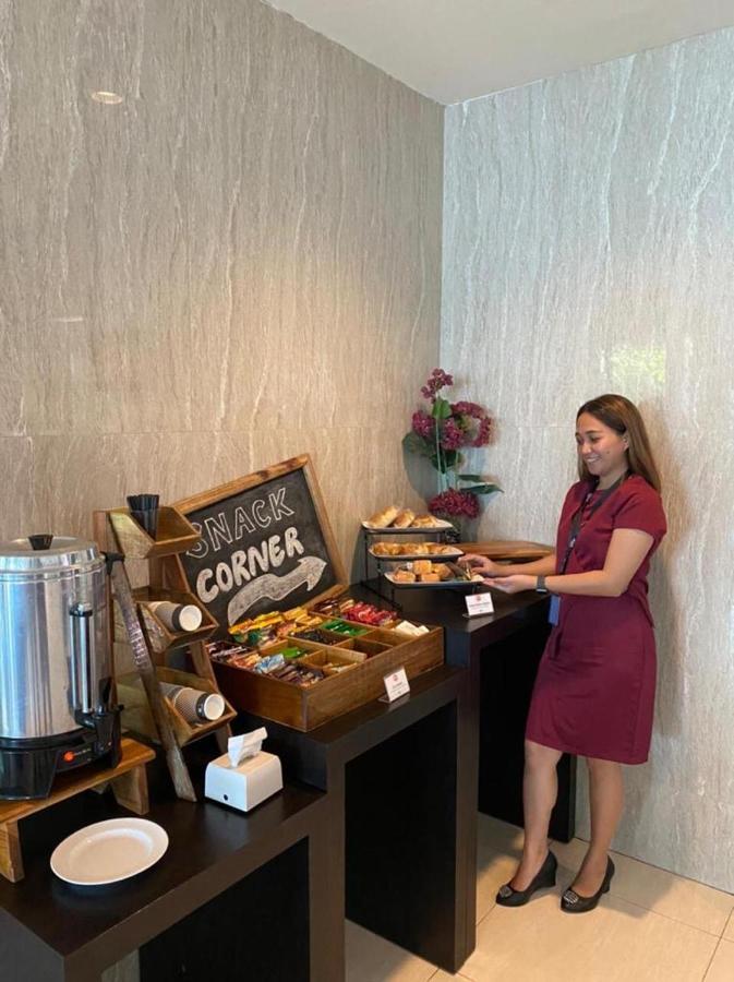 News Hotel Waru Sidoarjo Ngoại thất bức ảnh