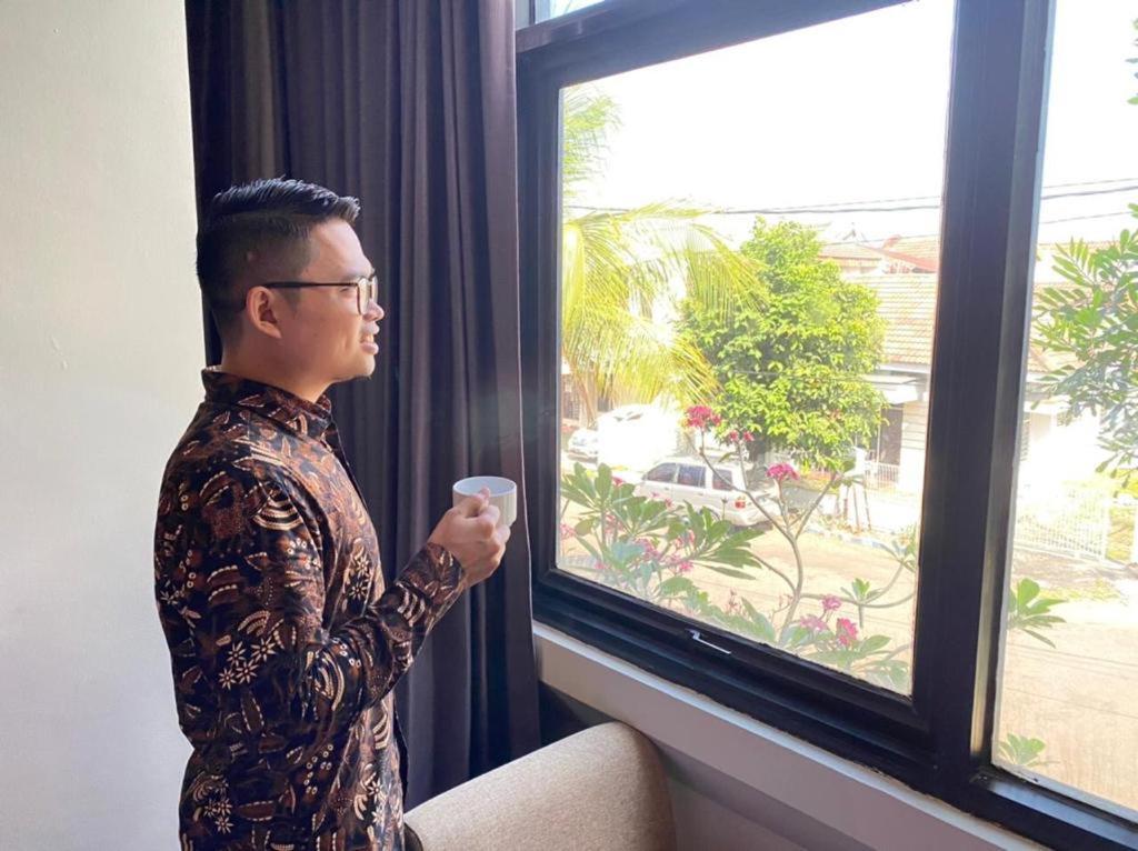 News Hotel Waru Sidoarjo Ngoại thất bức ảnh