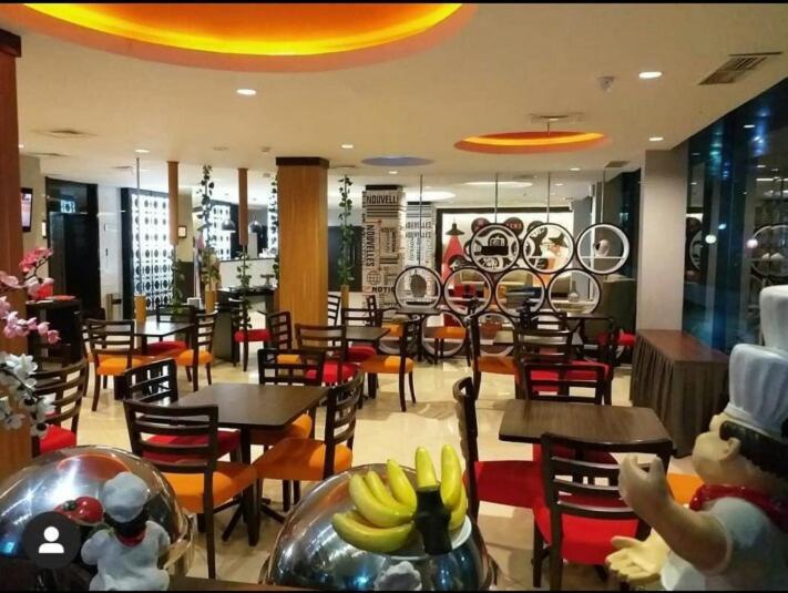 News Hotel Waru Sidoarjo Ngoại thất bức ảnh